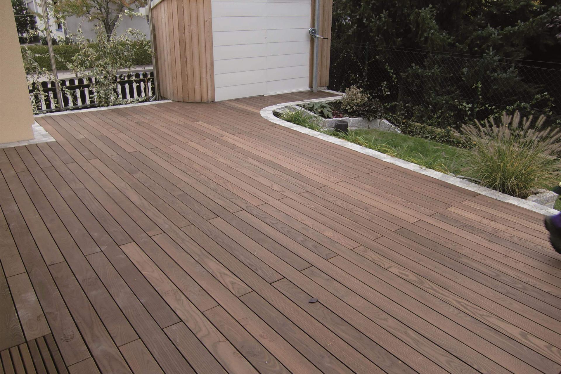 Terrasse Thermoesche Rückseite