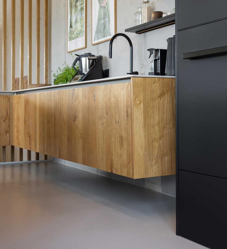 Silberholz Küchezeile