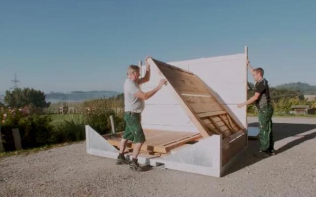 Klappbare Hütte Wände aufbauen