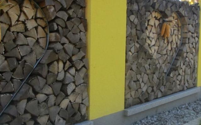 Holzaufschlichtung Herz