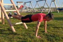 Fitnessturm Liegestütz