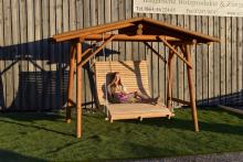 Hollywoodschaukel mit Satteldach & Relaxliege