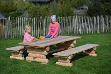 Kindersitzgarnitur LANDL Seite