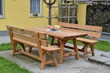 Luba Garnitur in Garten