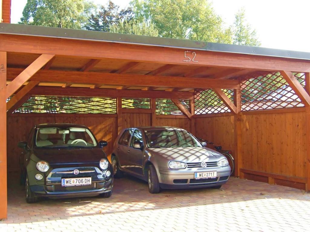 Carport mit Sichtschutz