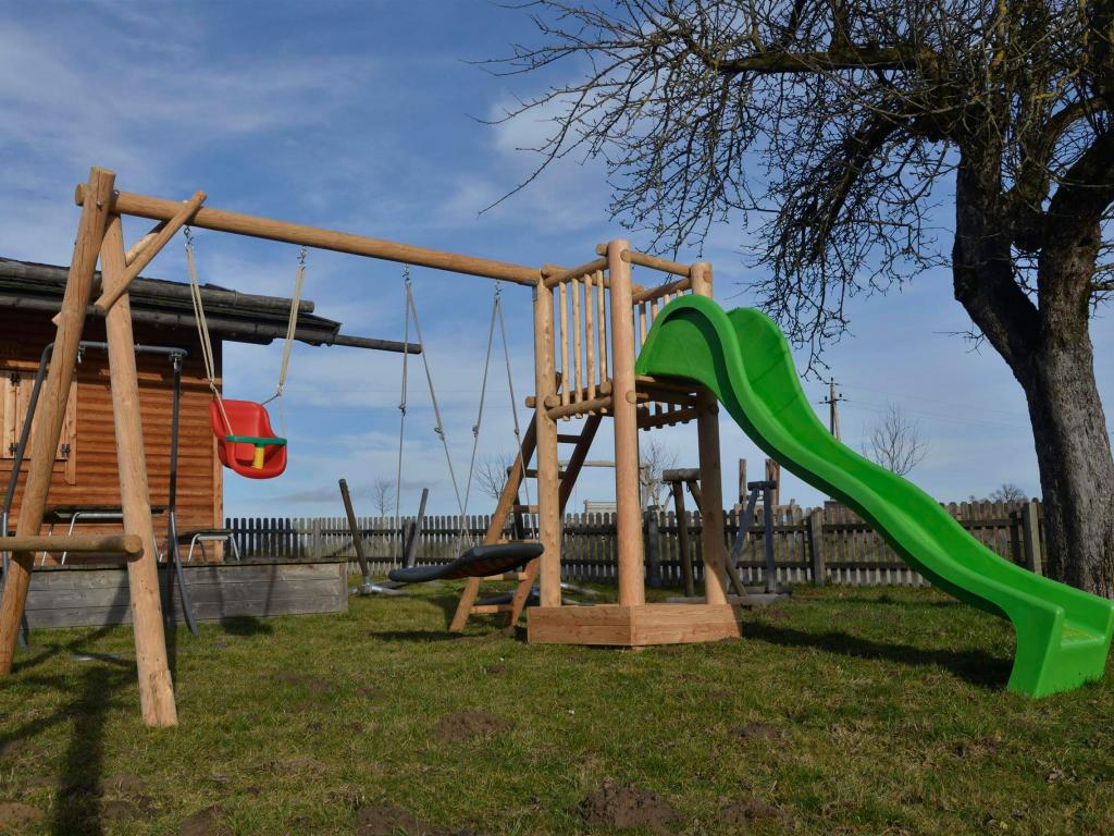Spielkombination RÖMER Seitenansicht