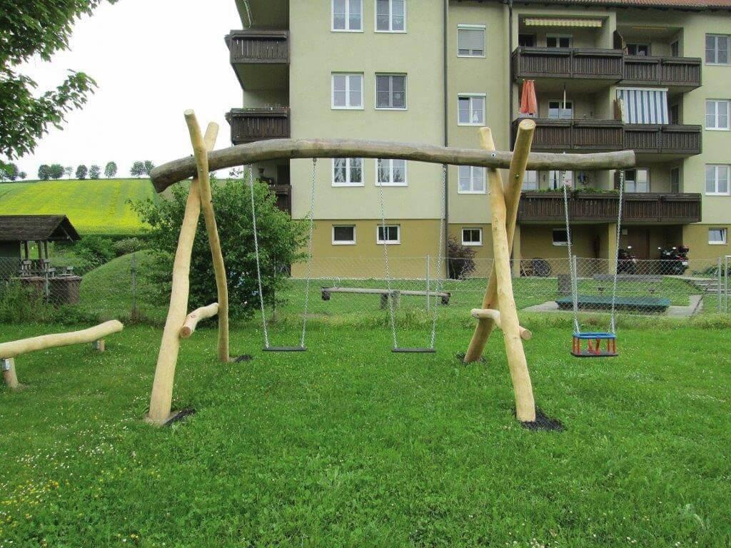 Dreifachschaukel