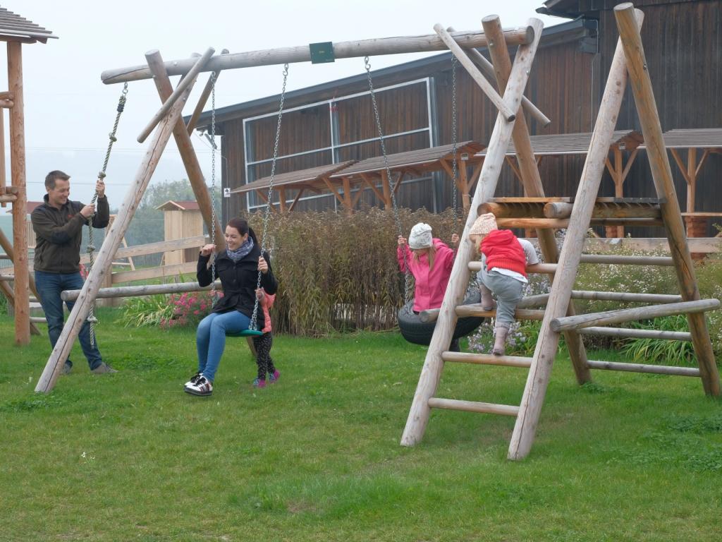 Schaukel JOSI spielen