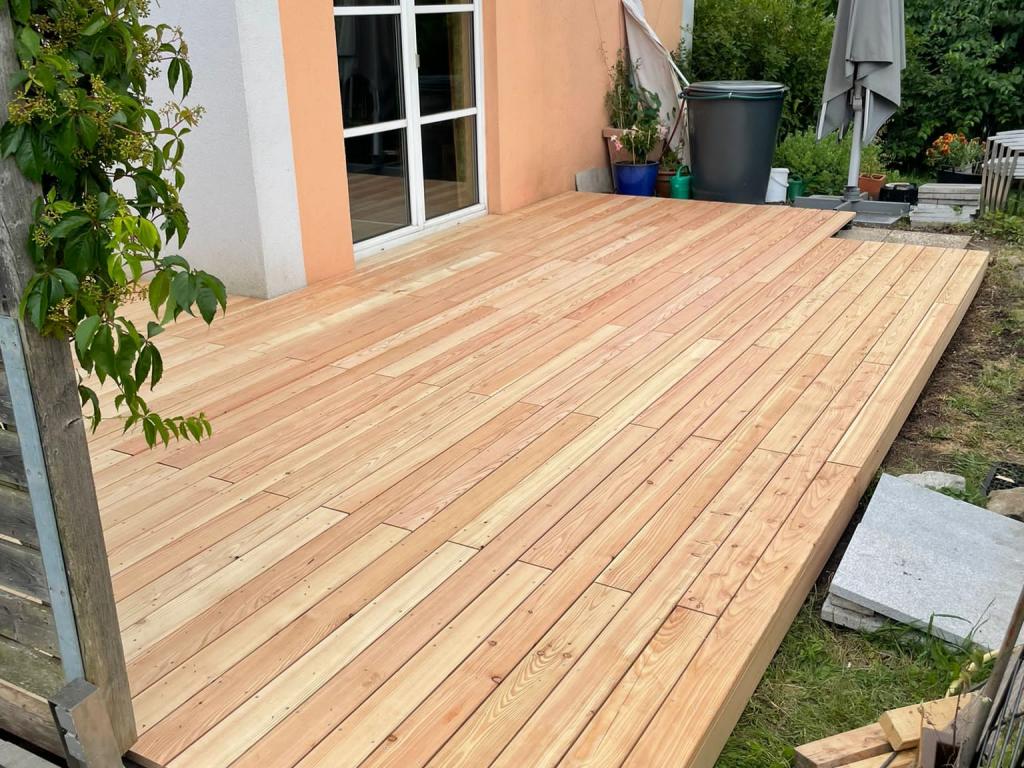 Terrasse in Garten