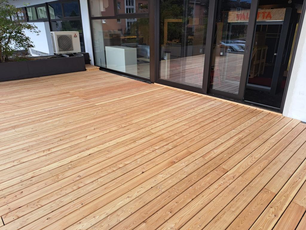 Terrasse mit Türe