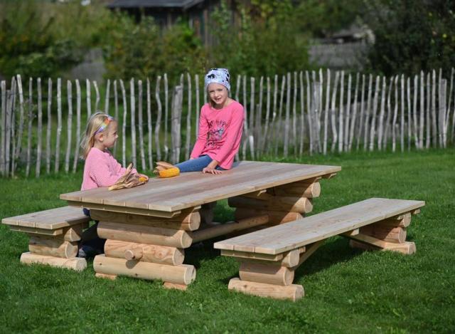 Kindersitzgarnitur-Landl-01