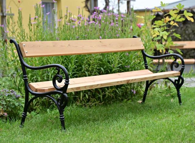 Scho¨nbrunner Gartenbank schwarz Sept 21 (9)